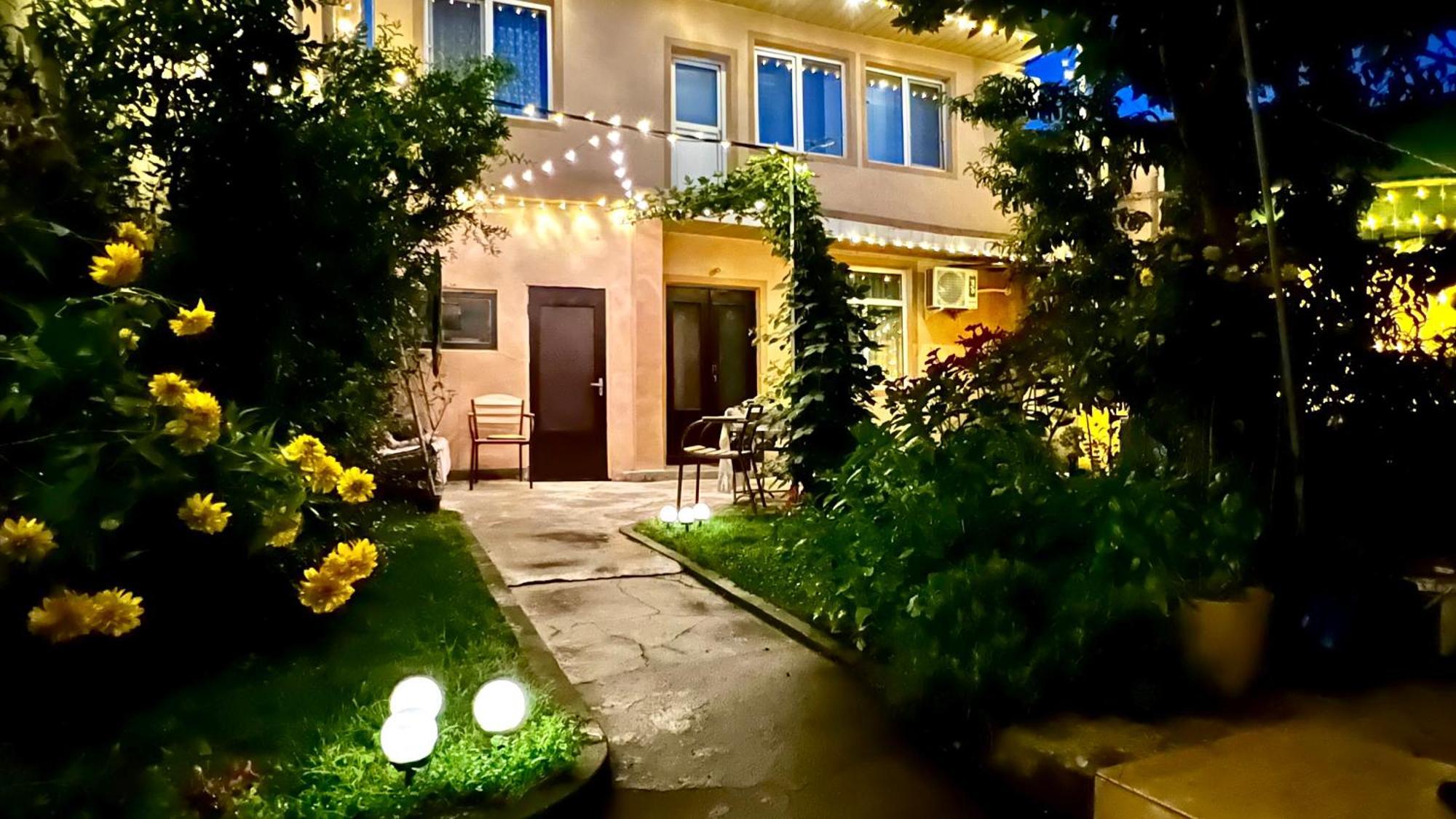 Hotel Frodo Taschkent Exterior foto